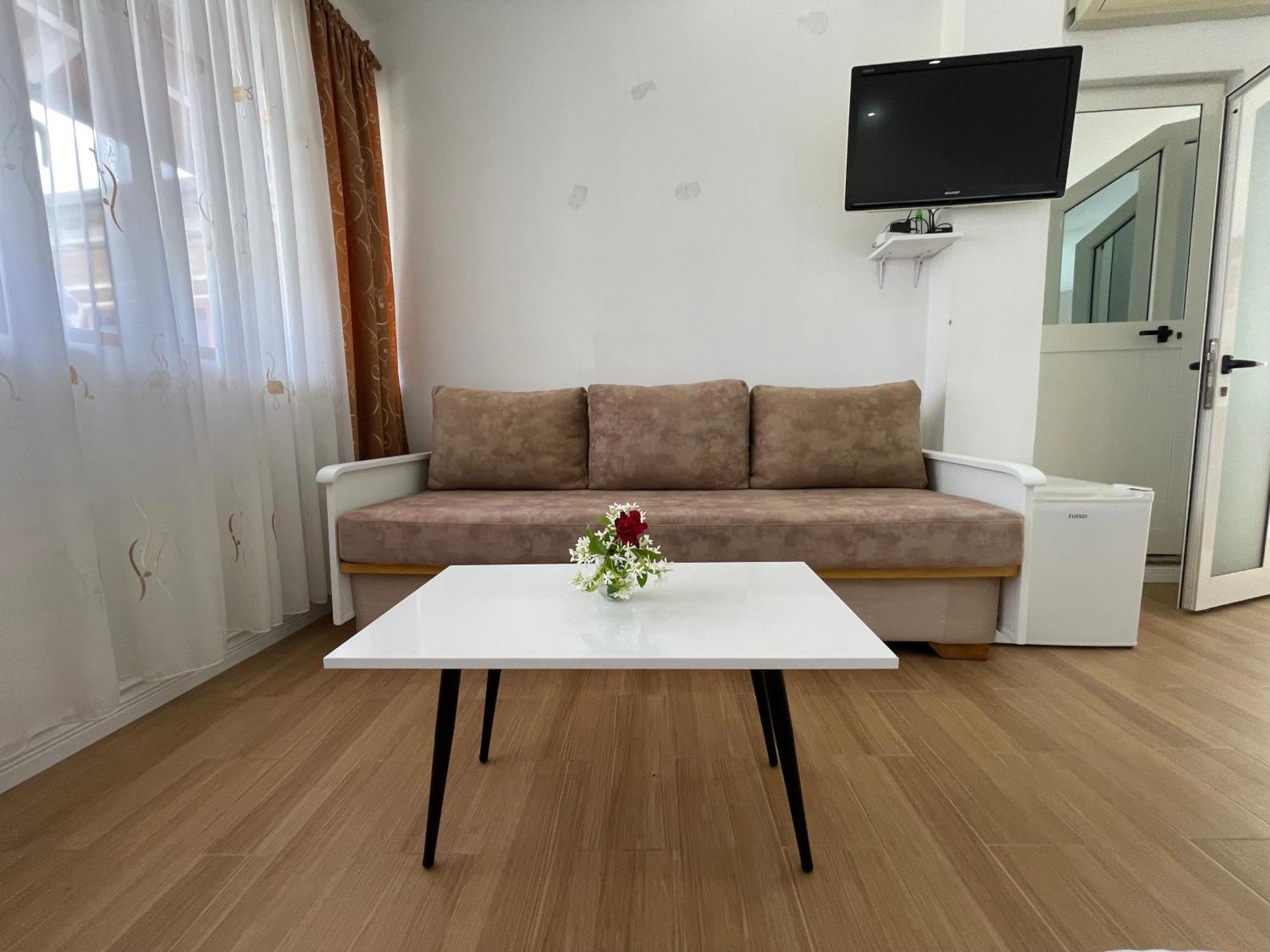 Vila Nela شكودر المظهر الخارجي الصورة